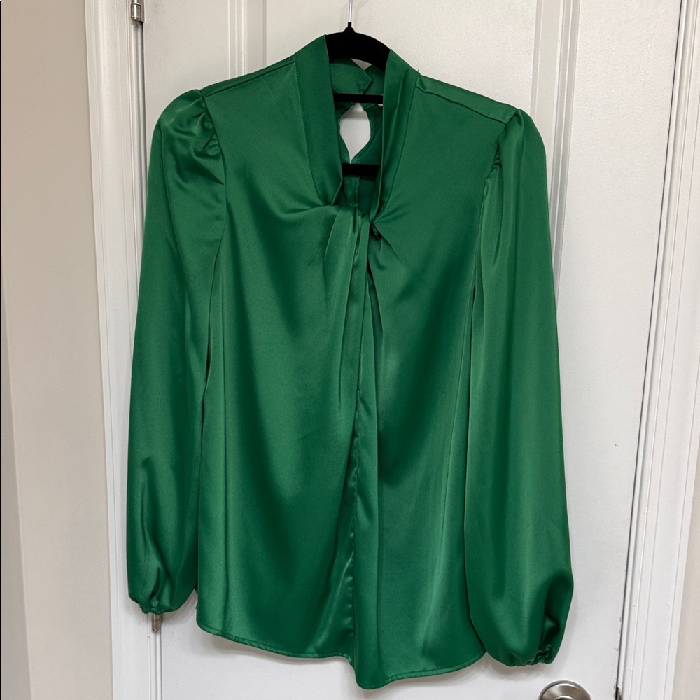 Chic Green Blouse for Women